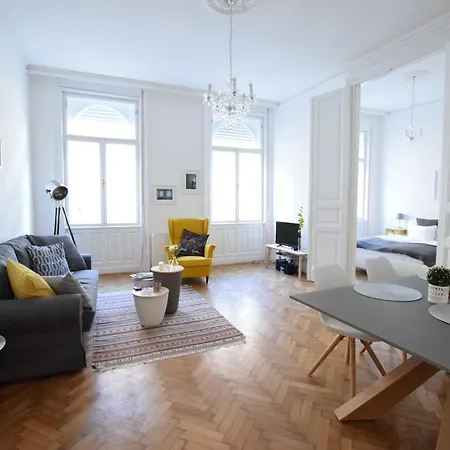 Apartment Standard By Hi5-rozsa Street *