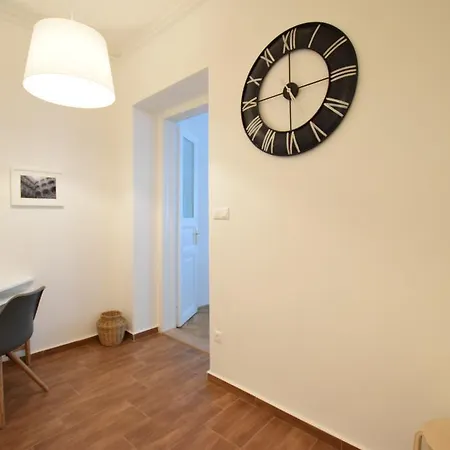 Standard By Hi5-rozsa Street Apartment *