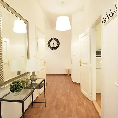Apartment Standard By Hi5-rozsa Street *