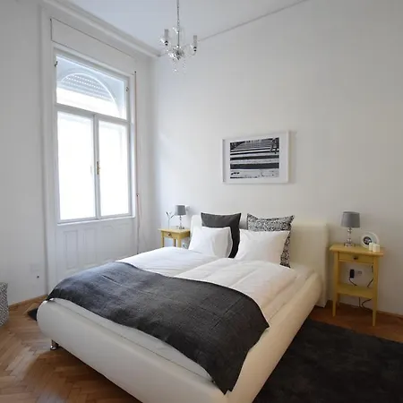 Standard By Hi5-rozsa Street *