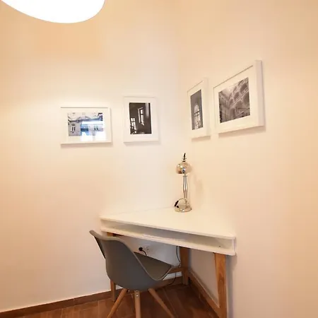 Standard By Hi5-rozsa Street Apartment